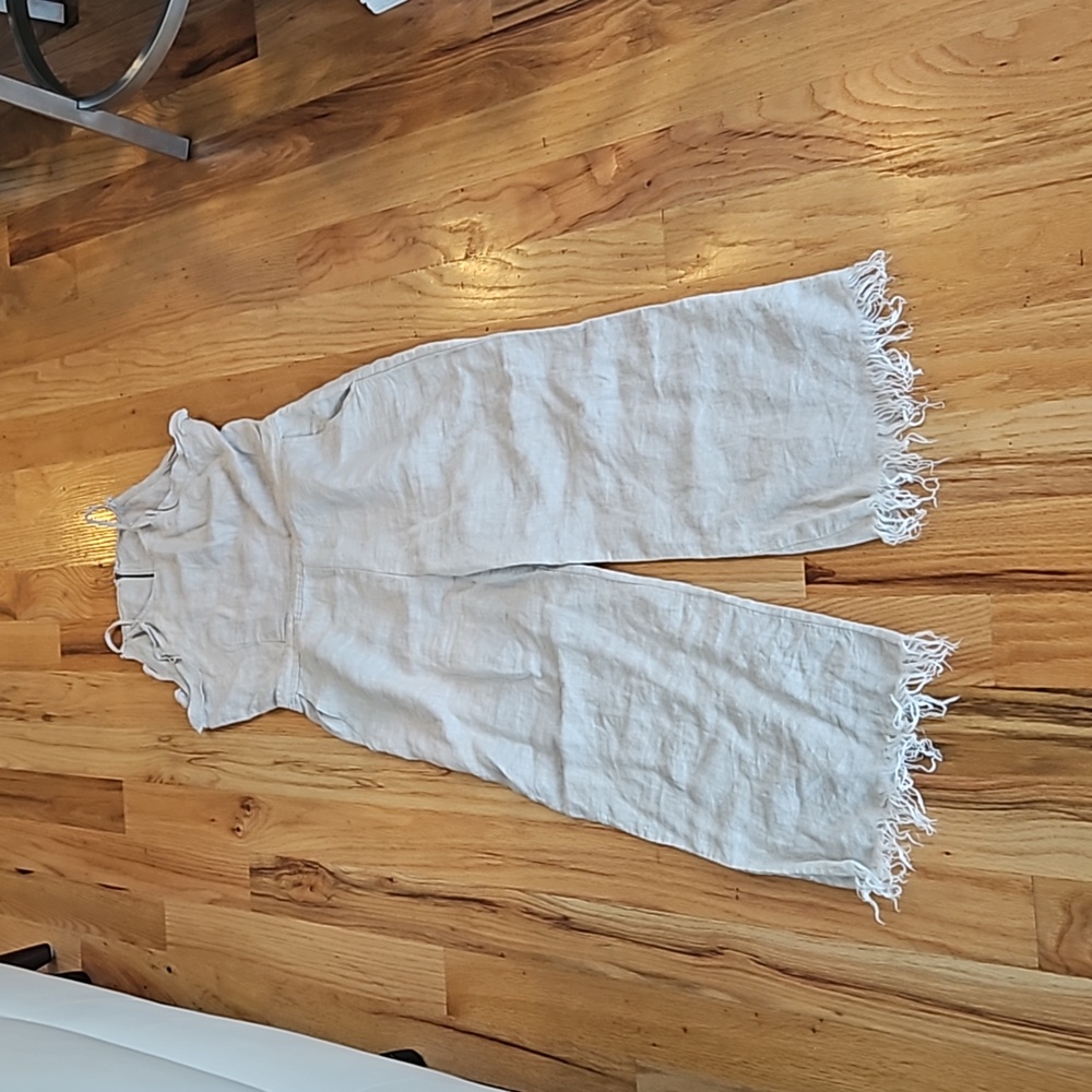 BLANK NYC LINEN OPEN BACK JUMPSUIT - Picture 7 of 13